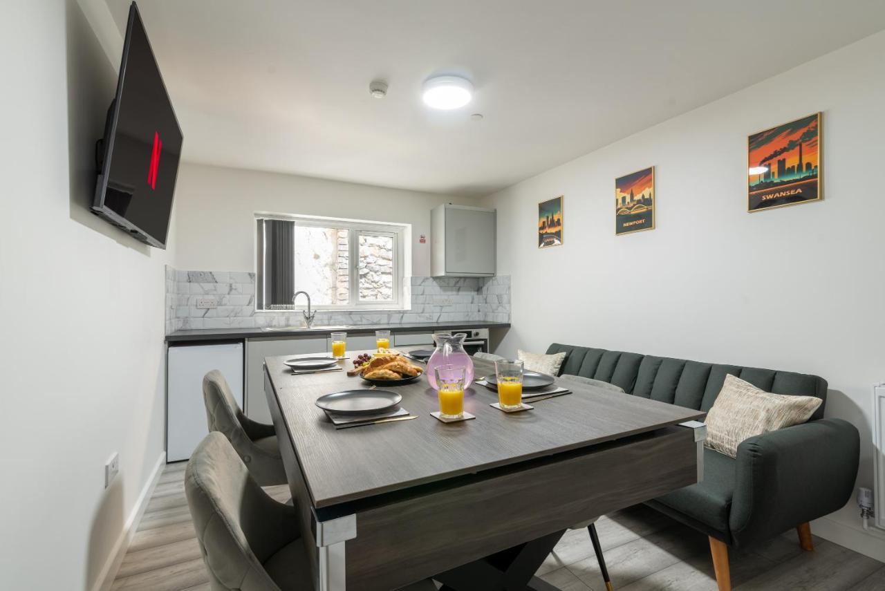 Exquisite Cardiff Apartments- With Garden Lounge & Games Room Eksteriør bilde