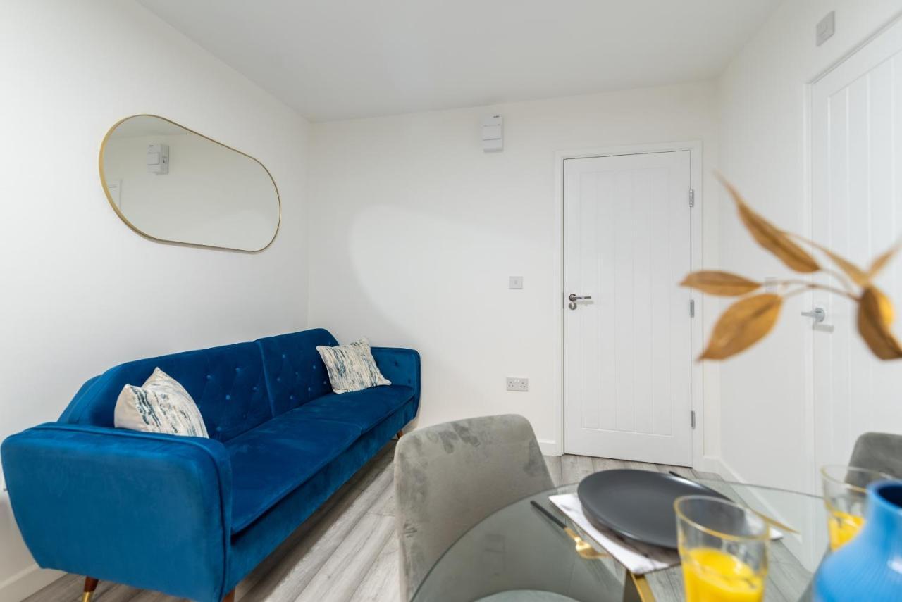 Exquisite Cardiff Apartments- With Garden Lounge & Games Room Eksteriør bilde