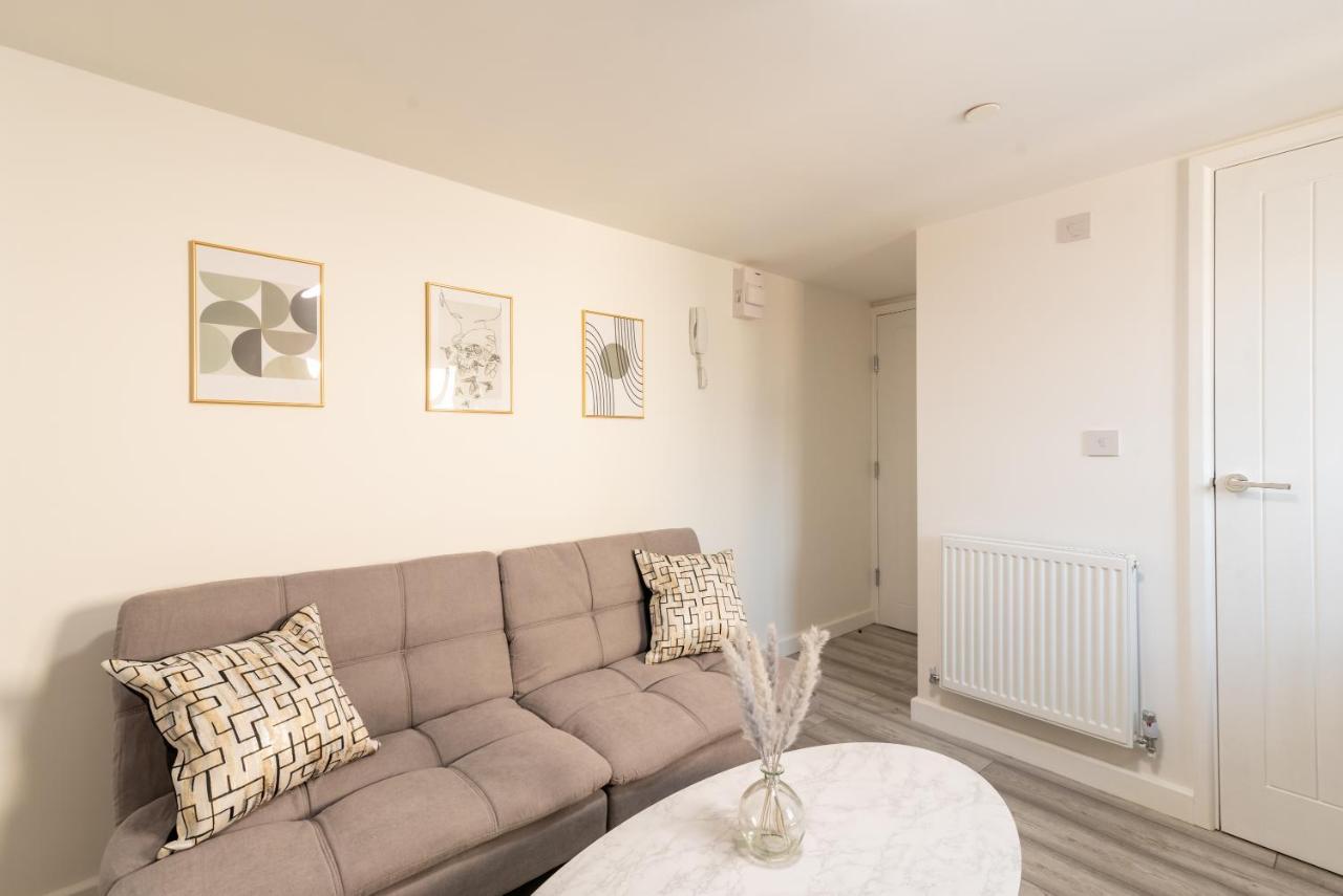 Exquisite Cardiff Apartments- With Garden Lounge & Games Room Eksteriør bilde