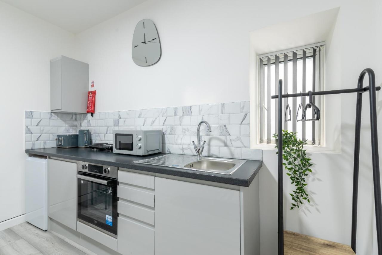 Exquisite Cardiff Apartments- With Garden Lounge & Games Room Eksteriør bilde