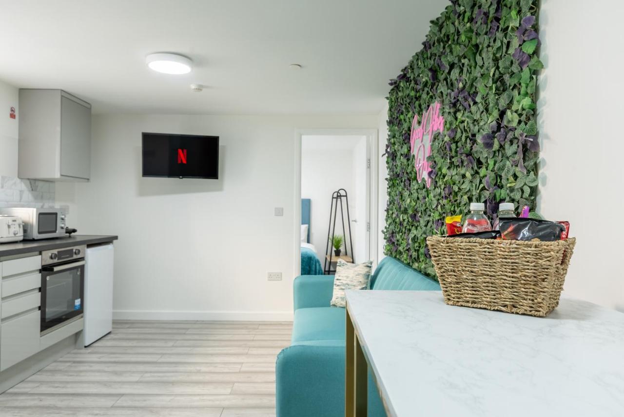 Exquisite Cardiff Apartments- With Garden Lounge & Games Room Eksteriør bilde