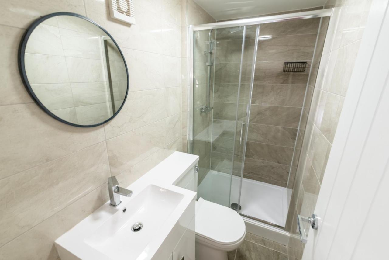 Exquisite Cardiff Apartments- With Garden Lounge & Games Room Eksteriør bilde