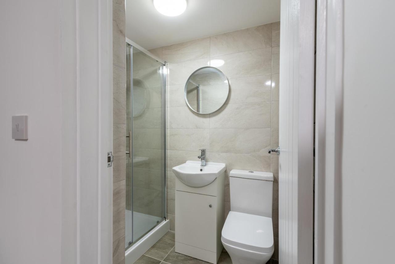 Exquisite Cardiff Apartments- With Garden Lounge & Games Room Eksteriør bilde