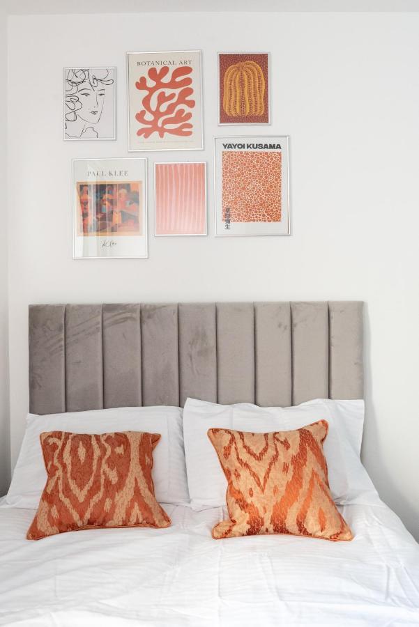 Exquisite Cardiff Apartments- With Garden Lounge & Games Room Eksteriør bilde