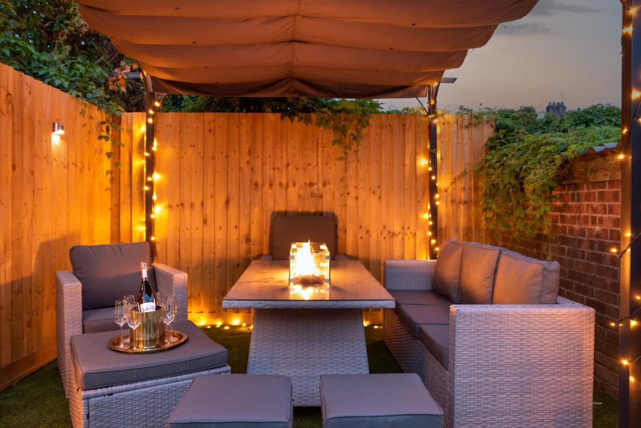 Exquisite Cardiff Apartments- With Garden Lounge & Games Room Eksteriør bilde